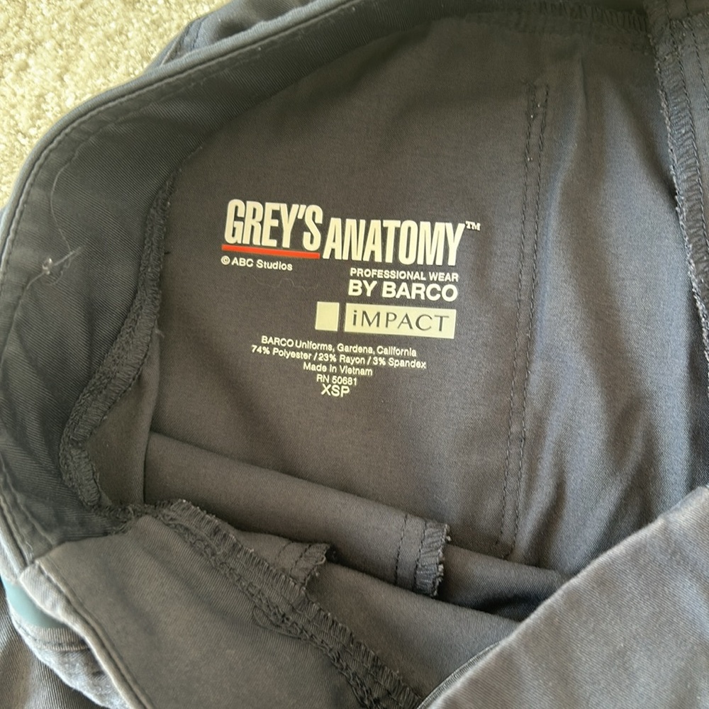 Grey’s Anatomy Scrub Bottoms - Picture 6 of 6